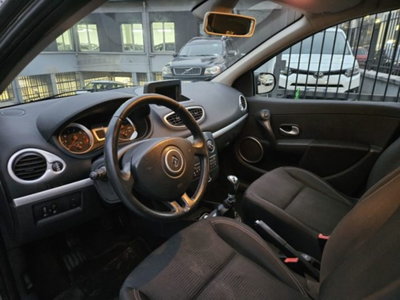 Renault Clio 1.2 16V TCE 105CV 5 porte Dynamique (7)
