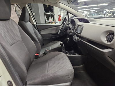 Toyota Yaris 1.D-4D 5 porte (12)