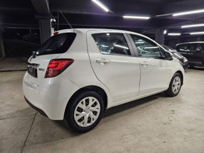 Toyota Yaris 1.D-4D 5 porte (4)
