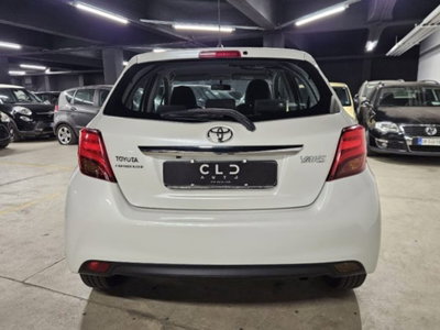 Toyota Yaris 1.D-4D 5 porte (5)