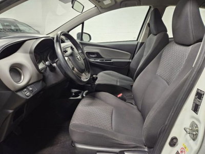 Toyota Yaris 1.D-4D 5 porte (8)