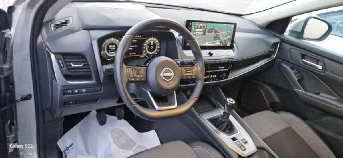 Nissan Qashqai 1.3 mhev N-Connecta 2wd 140cv (10)