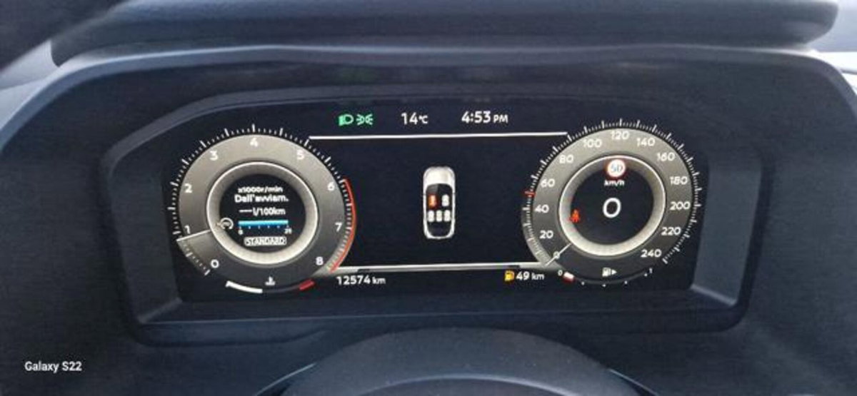 Nissan Qashqai 1.3 mhev N-Connecta 2wd 140cv (6)