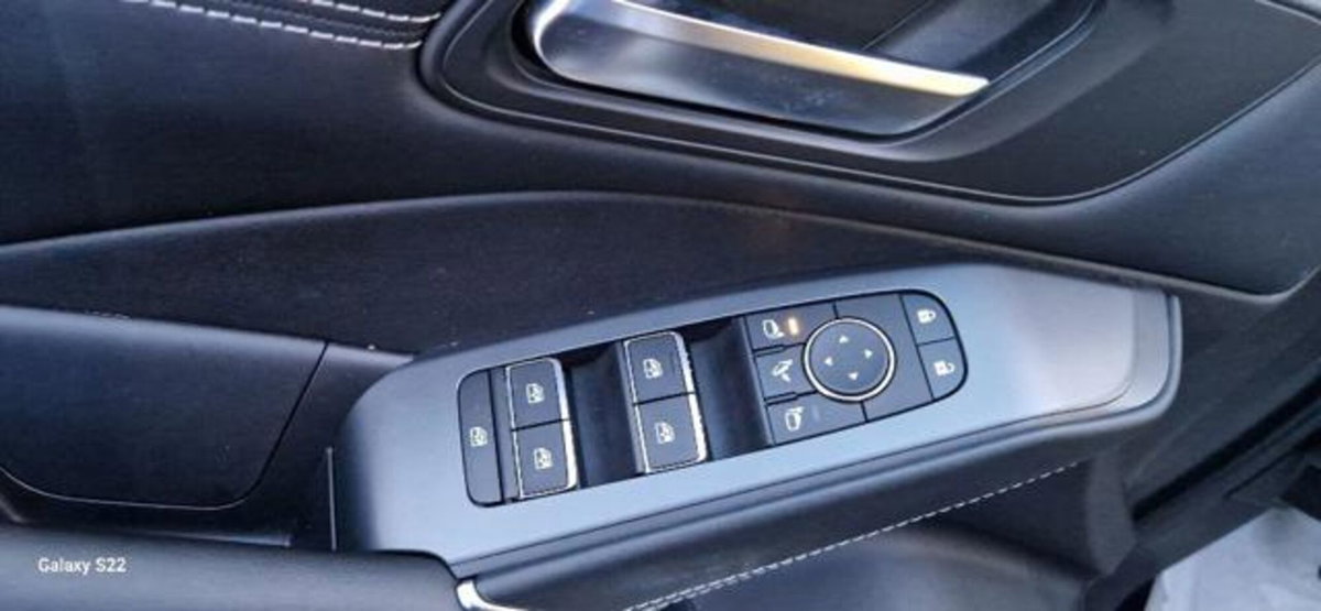 Nissan Qashqai 1.3 mhev N-Connecta 2wd 140cv (9)