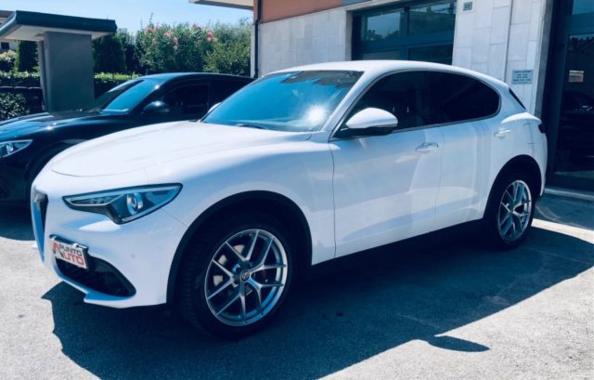 Alfa Romeo Stelvio Stelvio 2.2 Turbodiesel 190 CV AT8 Q4 Super Business (17)