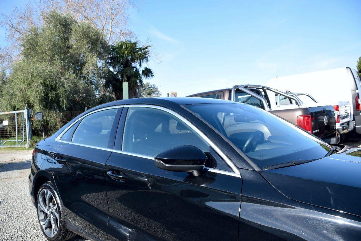 Audi A3 Sedan 35 TDI S tronic Business (11)