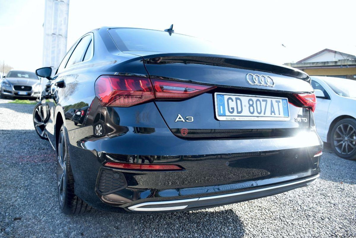 Audi A3 Sedan 35 TDI S tronic Business (17)