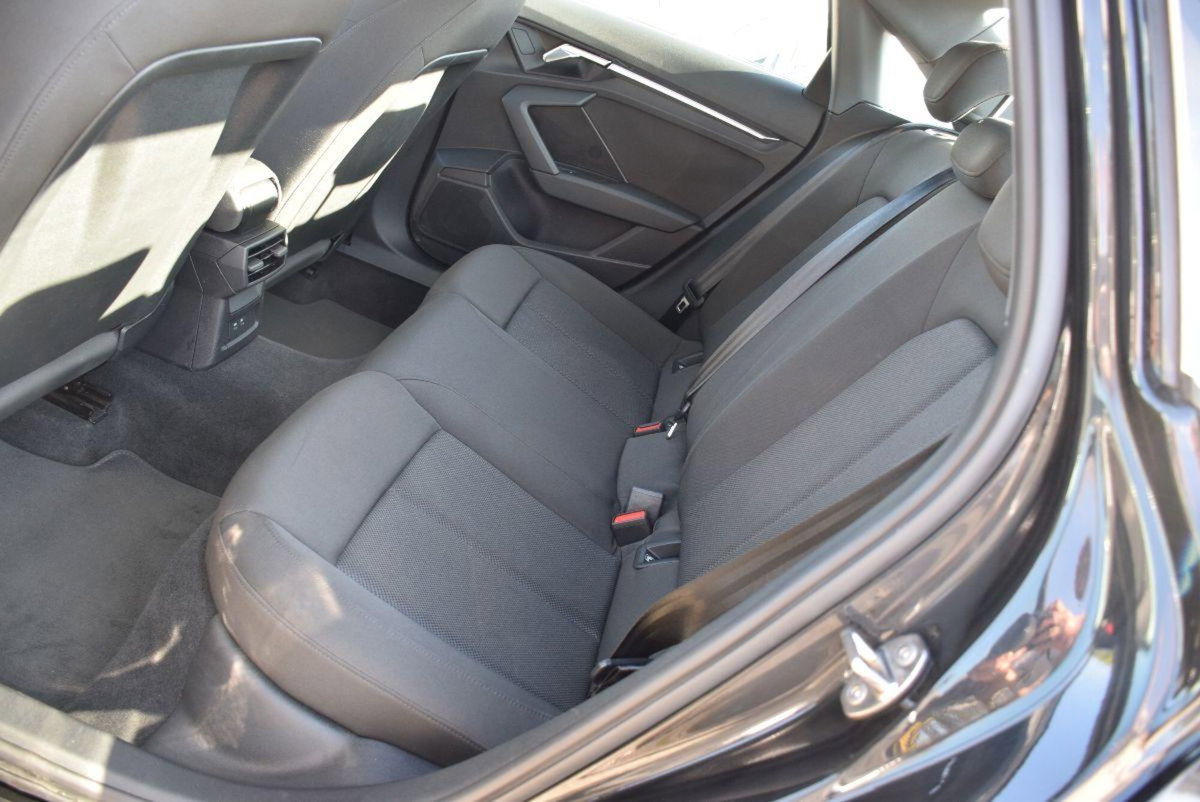 Audi A3 Sedan 35 TDI S tronic Business (7)