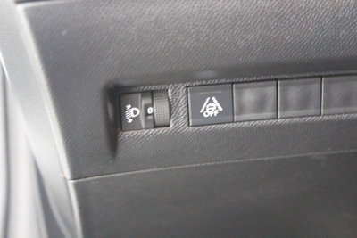 Peugeot 208 BlueHDi 100 Stop&Start 5 porte Active (16)