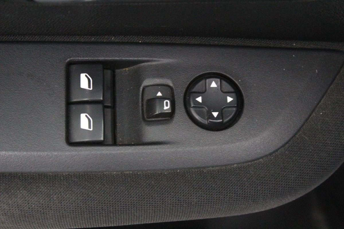 Peugeot 208 BlueHDi 100 Stop&Start 5 porte Active (17)