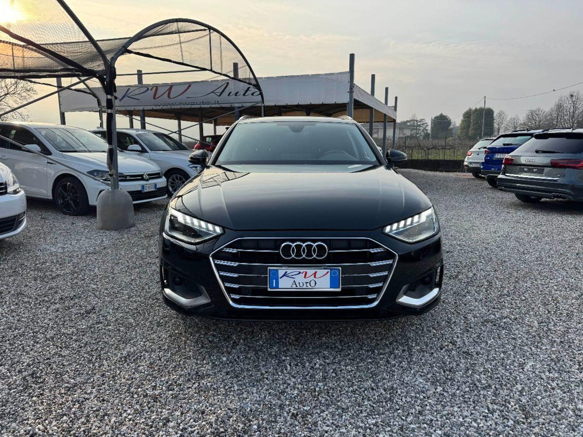 Audi A4 2.0 TDI 190 CV S tronic S line edition (2)