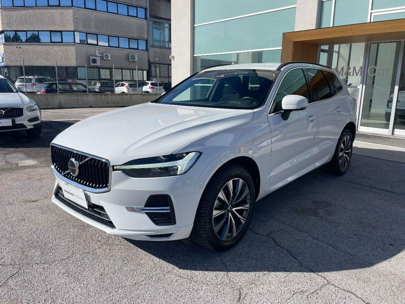Volvo XC60 B4 Geartronic Momentum Pro