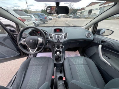 Ford Fiesta 1.2 82CV 3 porte Titanium (10)