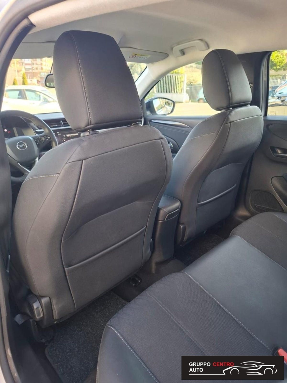 Opel Corsa 1.2 Elegance (6)