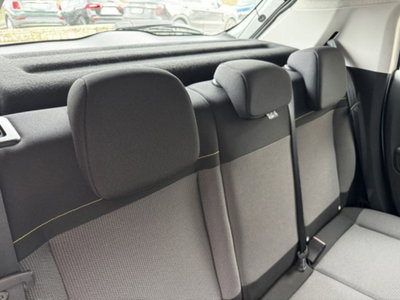 Citroen C3 PureTech 110 S&S EAT6 Feel (18)