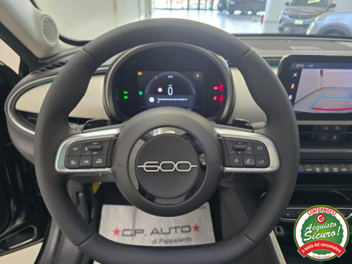 Fiat 600 1.2 hybrid La Prima 145cv auto (13)
