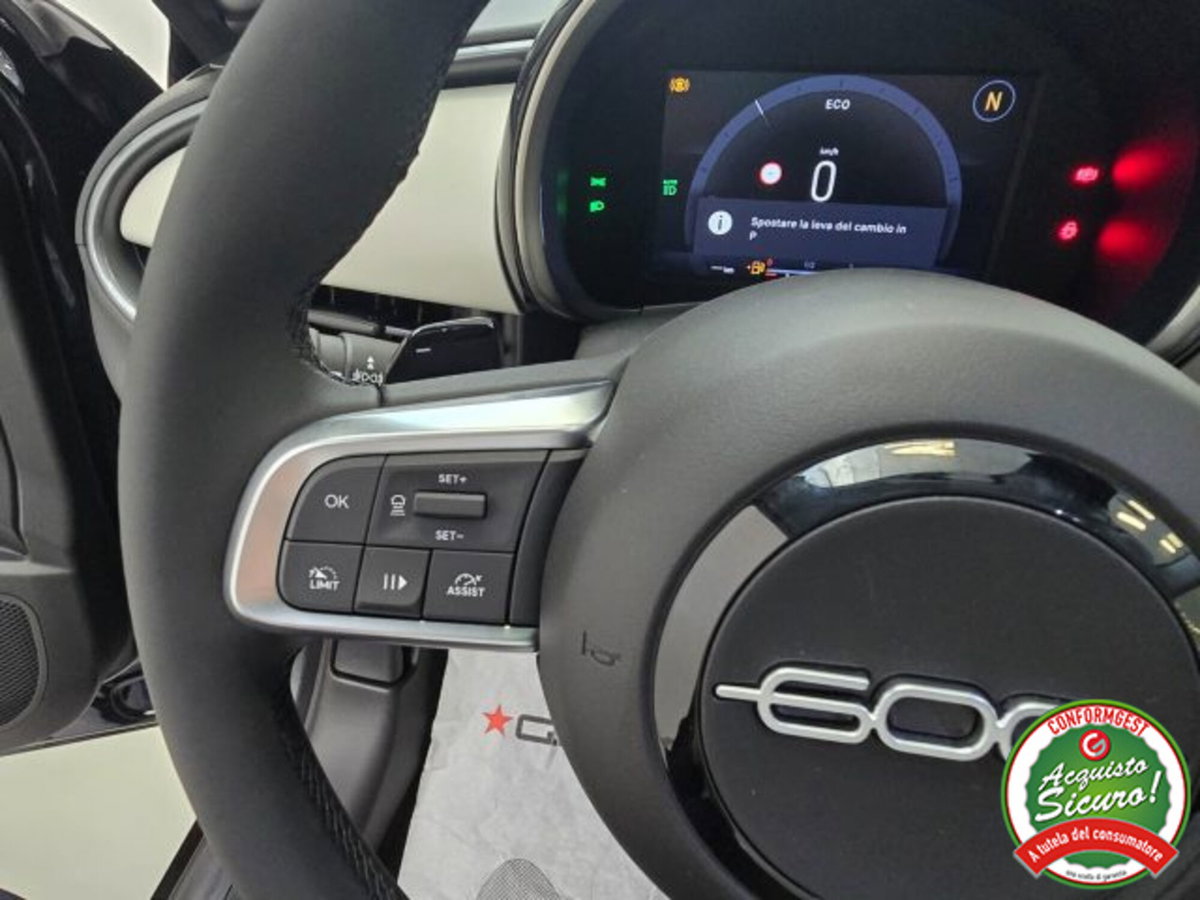 Fiat 600 1.2 hybrid La Prima 145cv auto (14)