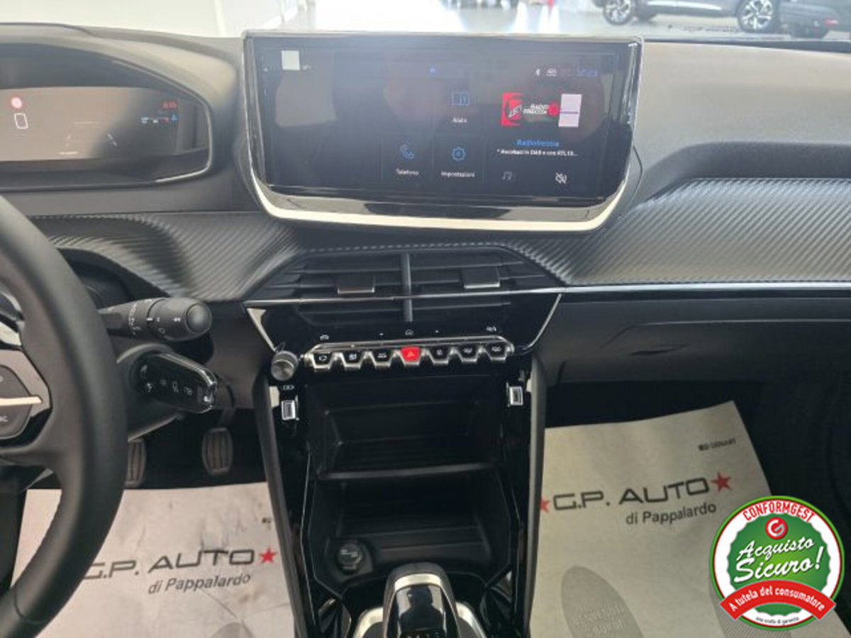 Peugeot 2008 PureTech 100 S&S Allure (16)
