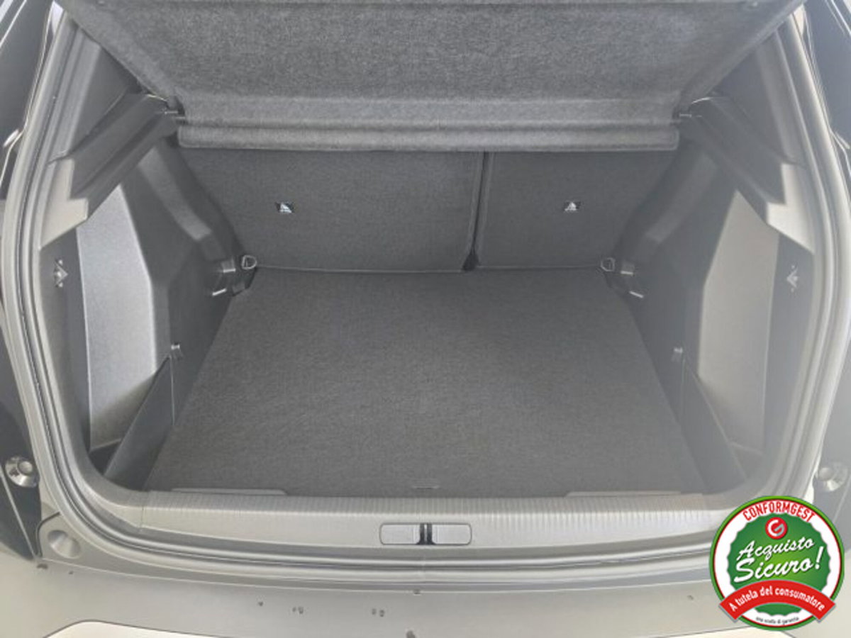 Peugeot 2008 PureTech 100 S&S Allure (8)