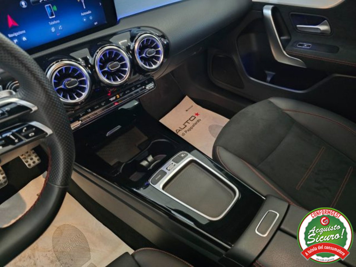 Mercedes-Benz Classe A 200 d AMG Line Premium Plus auto (18)
