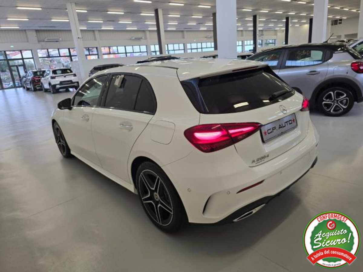Mercedes-Benz Classe A 200 d AMG Line Premium Plus auto (5)