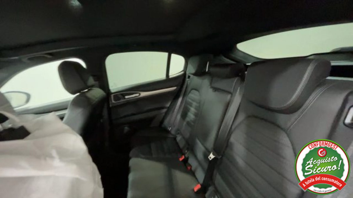 Alfa Romeo Stelvio Stelvio 2.2 Turbodiesel 210 CV AT8 Q4 Veloce (12)