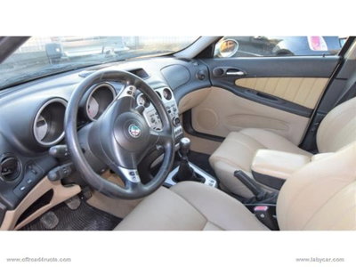Alfa Romeo 156 SportWagon 1.9 JTD 16V Sportwagon Exclusive (5)