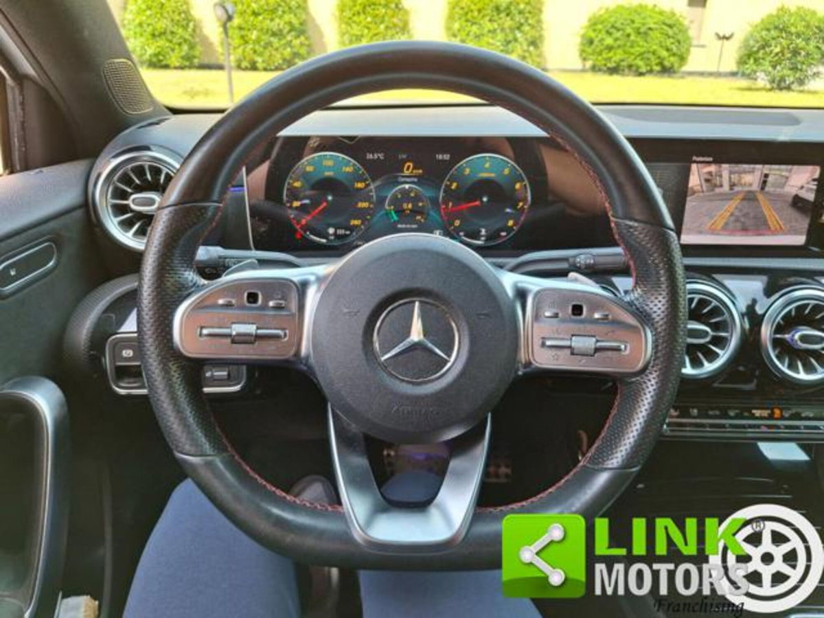 Mercedes-Benz Classe A 200 Premium (6)