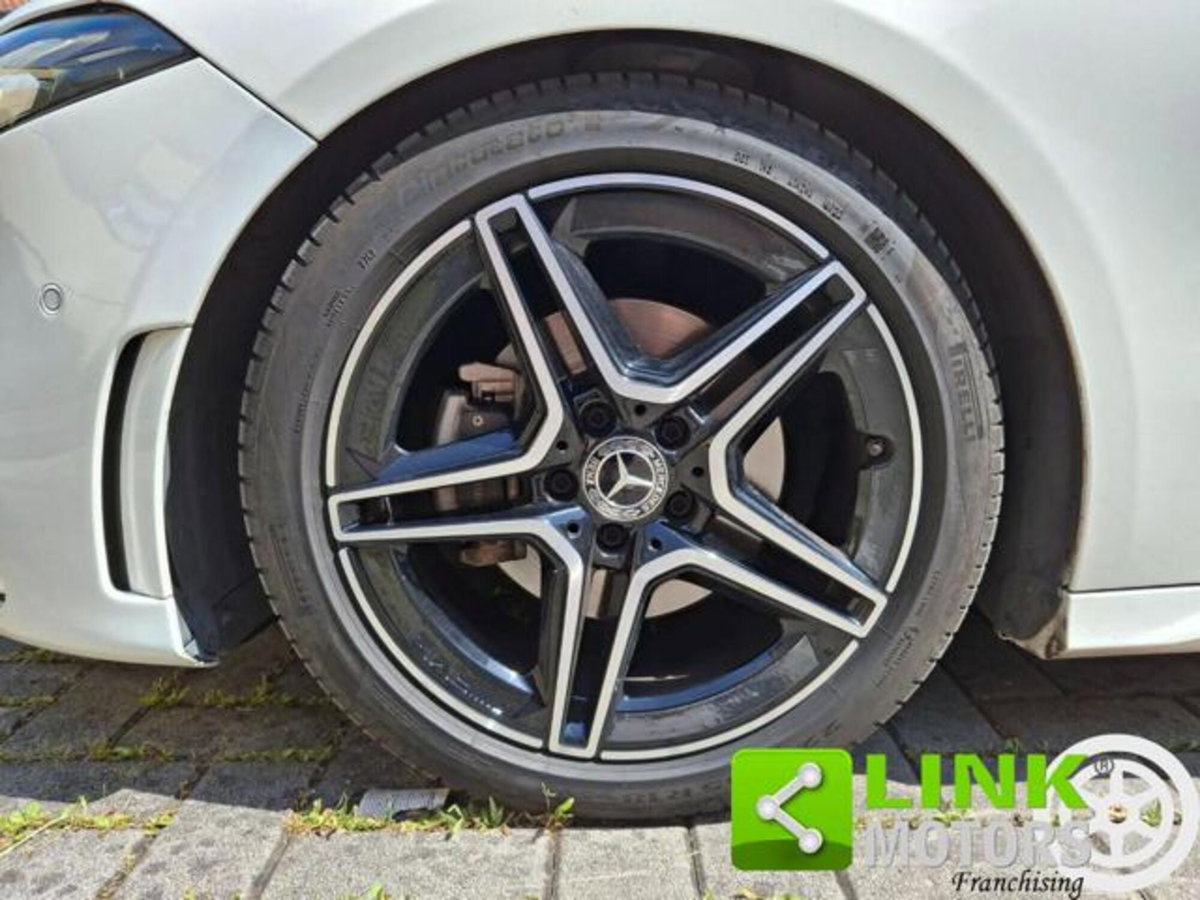Mercedes-Benz Classe A 200 Premium (10)