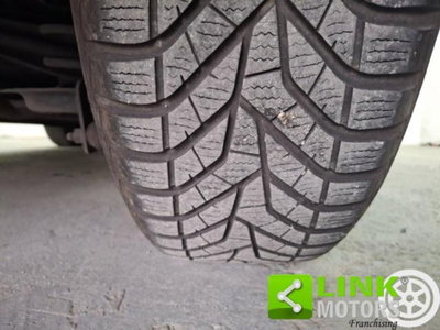Ford Kuga 1.5 EcoBlue 120 CV 2WD ST-Line (10)