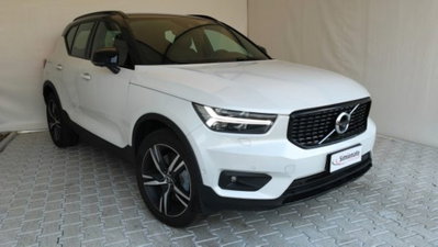 Volvo XC40 T5 Recharge Plug-in Hybrid R-design (3)
