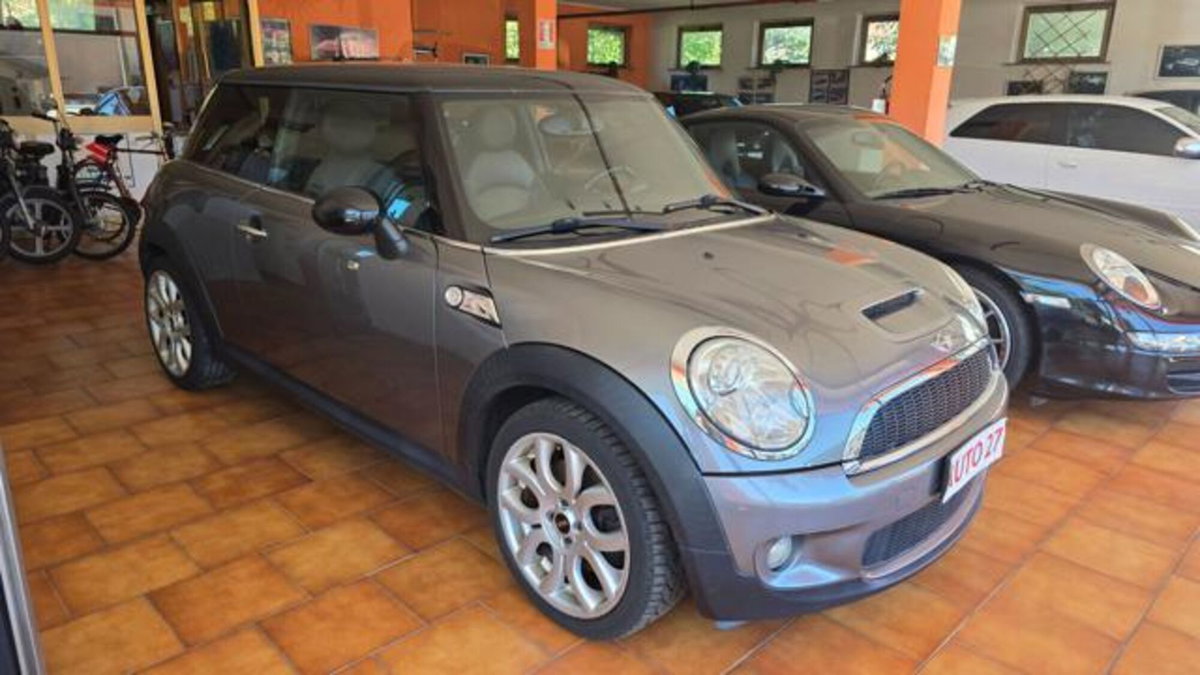 MINI Mini 1.6 16V Cooper S (2)