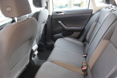 Volkswagen Taigo 1.0 tsi Life 95cv (6)