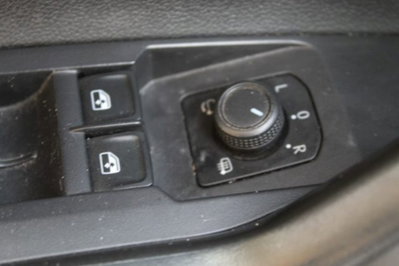 Volkswagen Taigo 1.0 tsi Life 95cv (8)