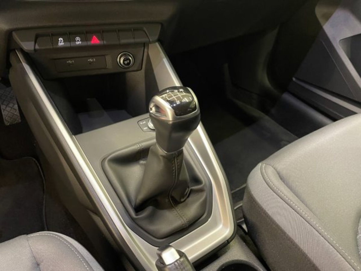 Audi A1 Sportback Sportback 25 1.0 tfsi Business (8)