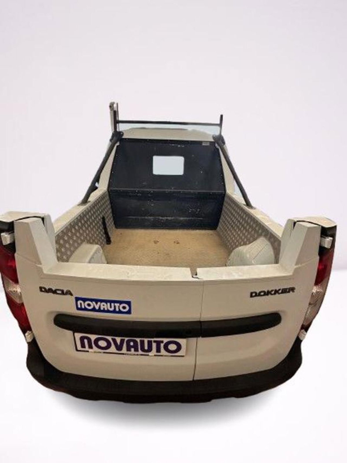 Dacia Dokker 1.5 dCi 8V 75CV Pick-Up (5)