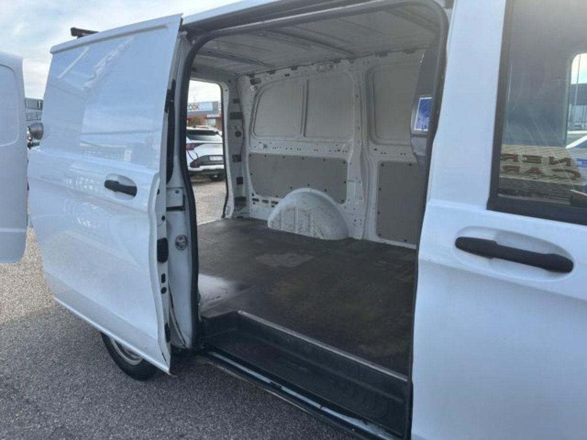 Mercedes-Benz Vito 1.6 111 CDI PC-SL Furgone Long (11)