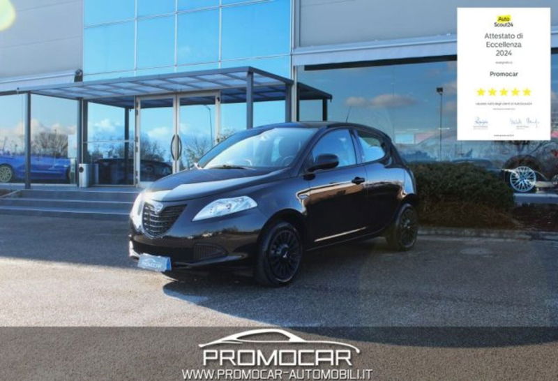Lancia Ypsilon 1.2 69 CV 5 porte Elefantino