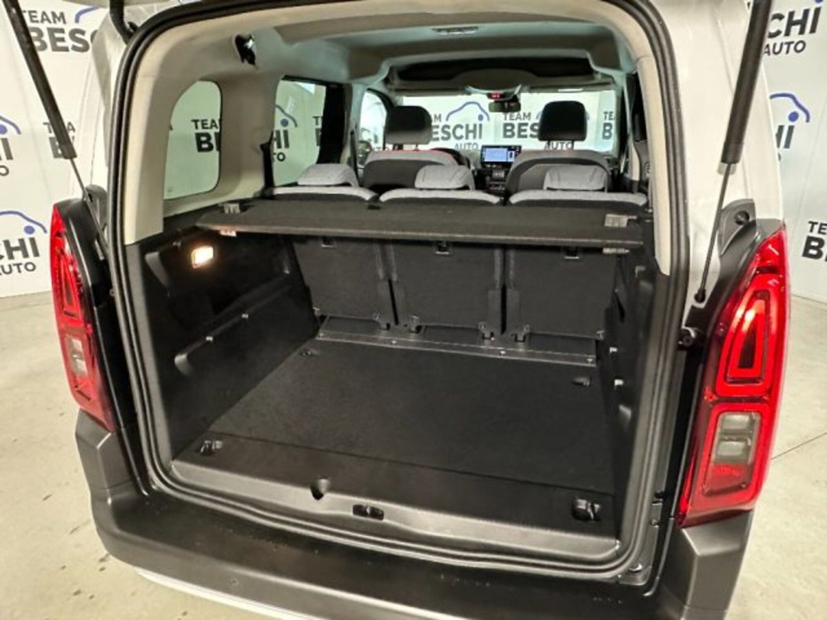 Citroen Berlingo 1.5 bluehdi M Max s&s 130cv eat8 (12)