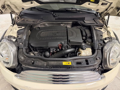 MINI Mini Clubman 1.6 16V Cooper D Clubman (8)