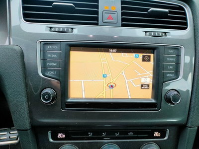 Volkswagen Golf Variant Alltrack 2.0 TDI 184CV DSG 4MOTION BMT (13)