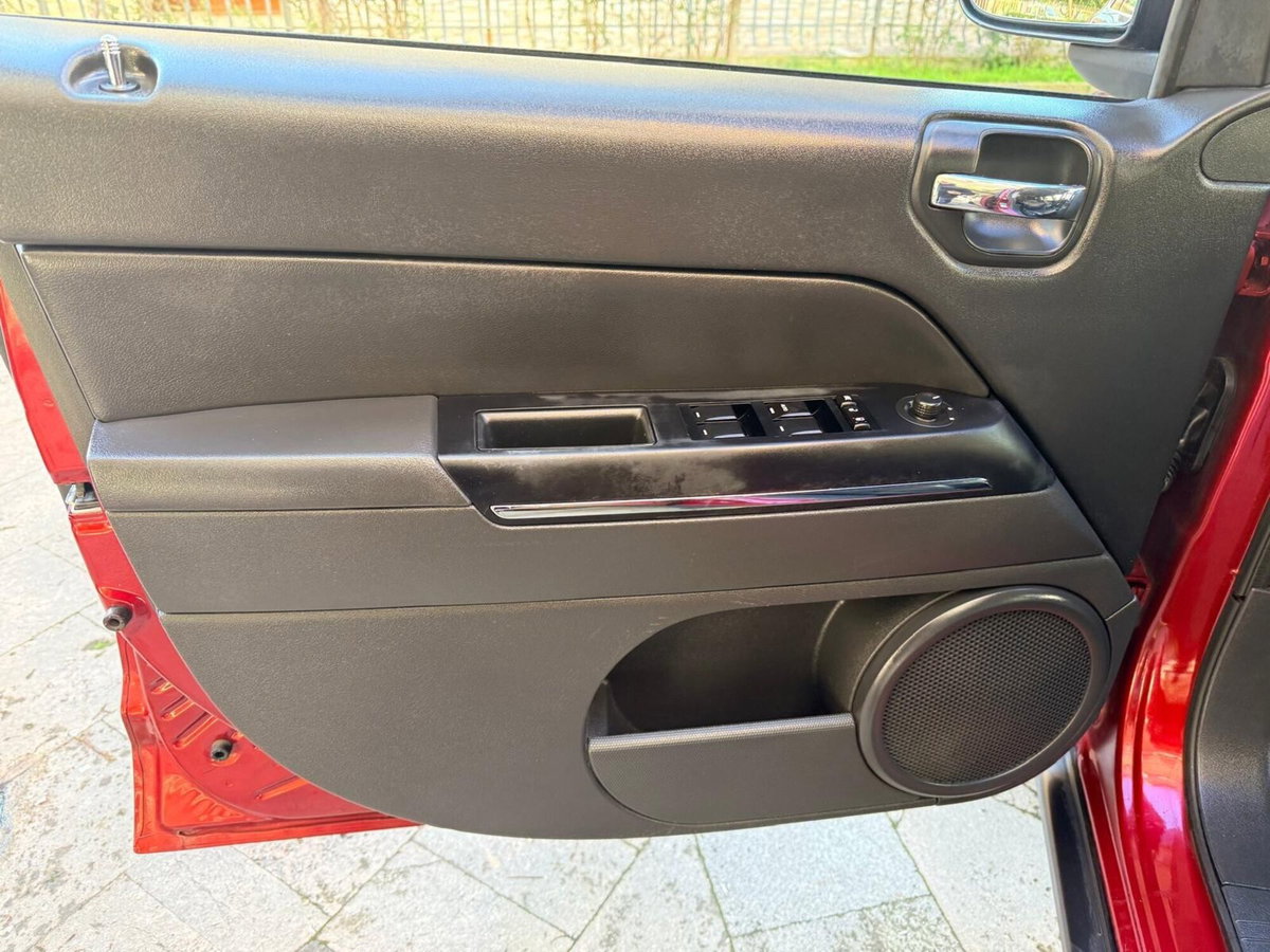 Jeep Compass 2.2 CRD Limited (16)