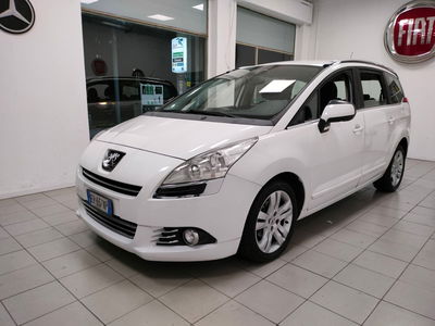 Peugeot 5008 1.6 e-HDi 115CV Stop&Start cambio robotizzato Allure usata