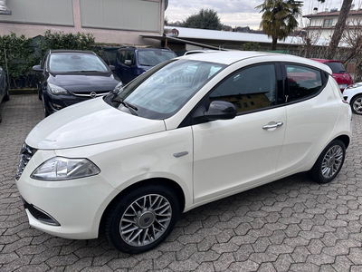 Lancia Ypsilon 1.2 69 CV Unyca usata