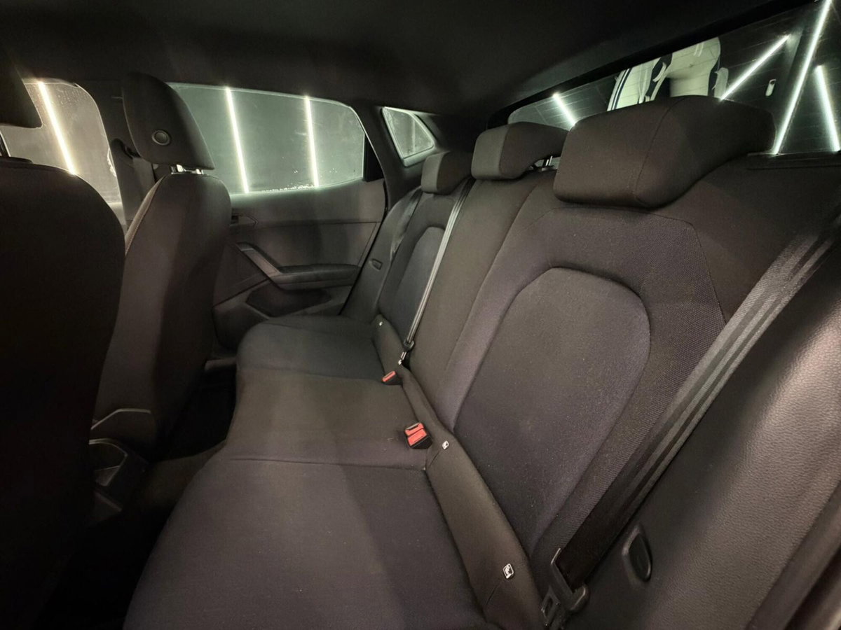 SEAT Ibiza 1.0 ecotsi Business 95cv (10)
