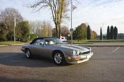Jaguar XJS 4.0 cat Convertible (13)