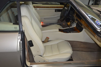 Jaguar XJS 4.0 cat Convertible (17)