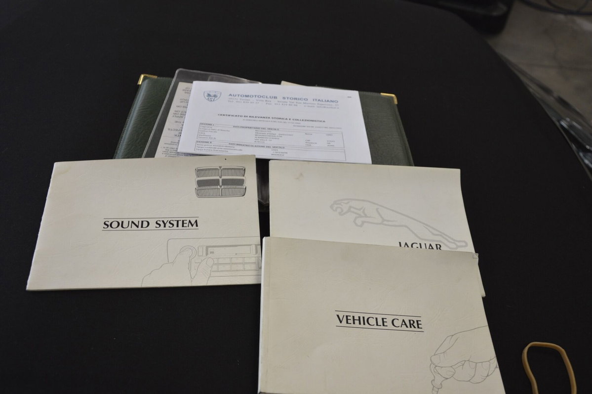 Jaguar XJS 4.0 cat Convertible (13)