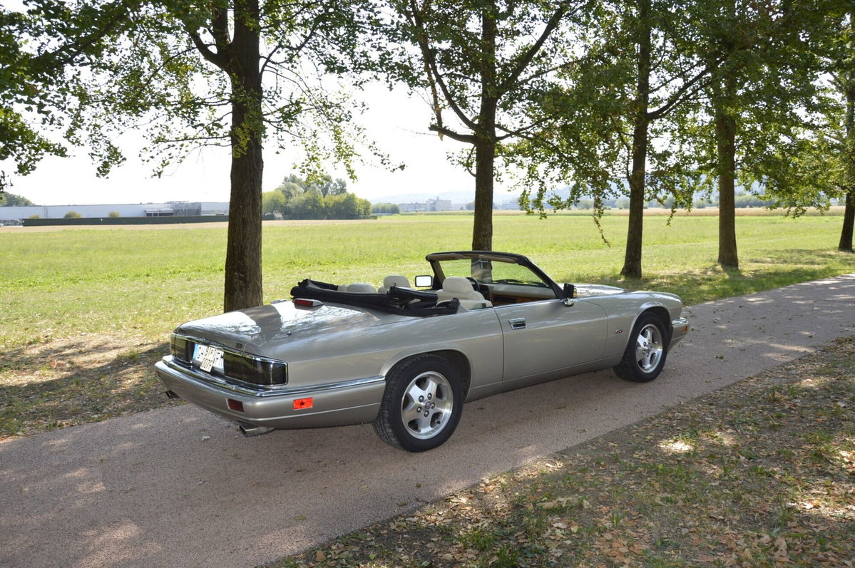 Jaguar XJS 4.0 cat Convertible (5)