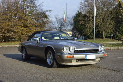 Jaguar XJS 4.0 cat Convertible (9)